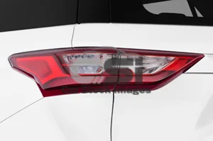 2021 Chevrolet Traverse 1LT 5 Door SUV Tail light