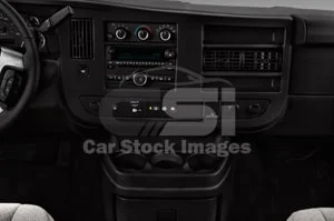 2021 GMC Savana 2500 Passenger Van Instrument panel