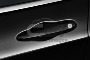 2021 Jeep Cherokee Latitude Plus 5 Door SUV Door handle