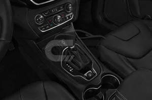 2021 Jeep Cherokee Limited 5 Door SUV Gear shift