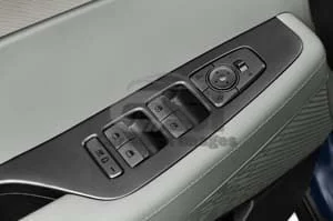 2024 Hyundai Palisade SEL 5 Door SUV Doorcontrols