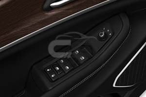 2024 Jeep Grand Cherokee Limited 5 Door SUV Doorcontrols