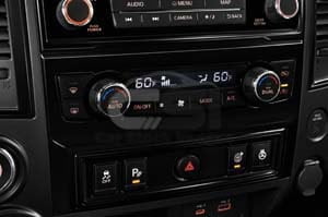 2024 Nissan Titan Crew cab PRO-4X 4 Door Pick-up Tempcontrol