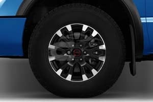 2024 Nissan Titan Crew cab PRO-4X 4 Door Pick-up wheelcap